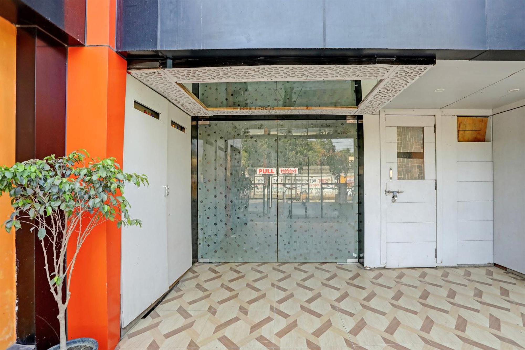 Super Hotel O Hyderabad Gate Iit Bhu, Varanasi